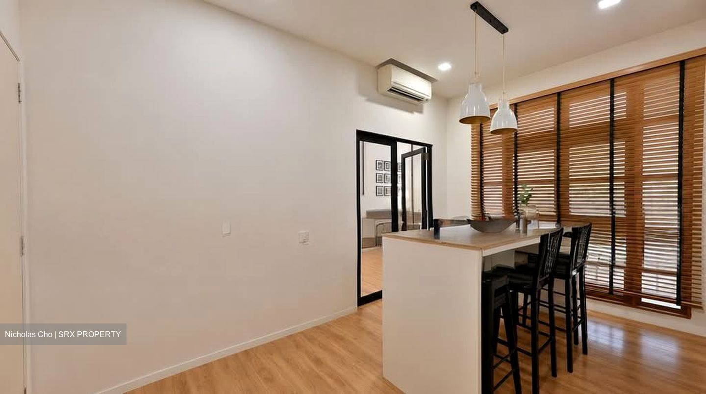 High Oak Condominium (D21), Condominium #599177591